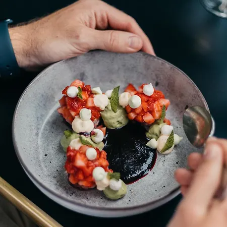 拉吉图恩酒店 4* 派拉索梅