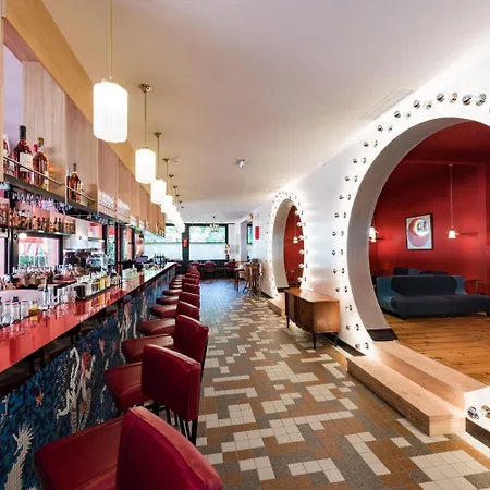 拉吉图恩酒店 4* 派拉索梅