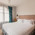 La Guitoune Hotel