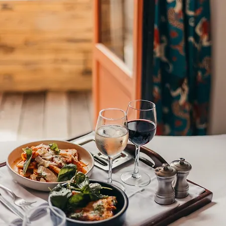 La Guitoune فندق بيلا-سور-مير