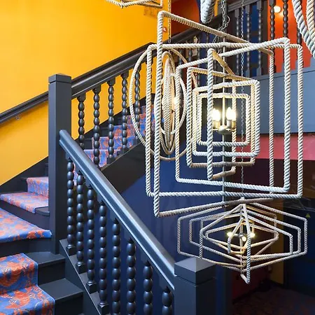 La Guitoune Hotel