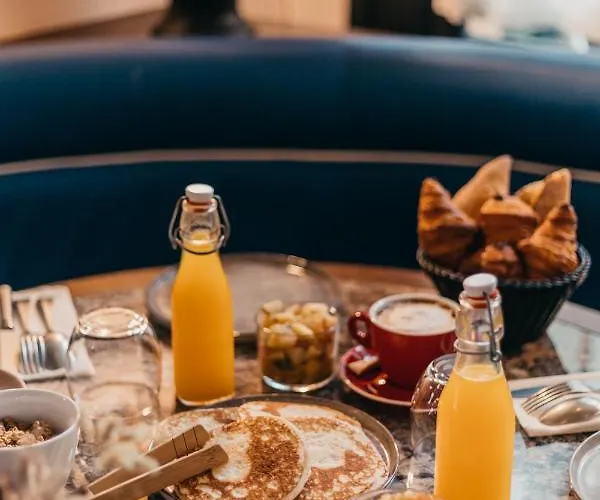 Отель La Guitoune Пила-сюр-Мер