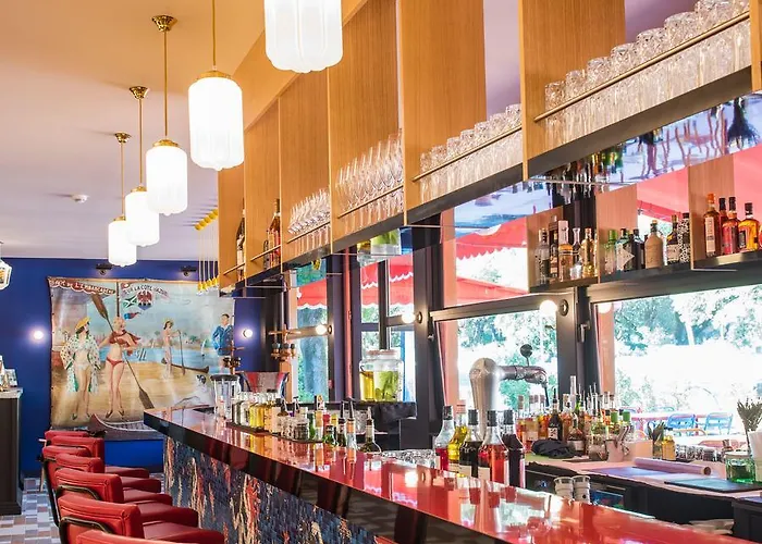 Отель La Guitoune Пила-сюр-Мер